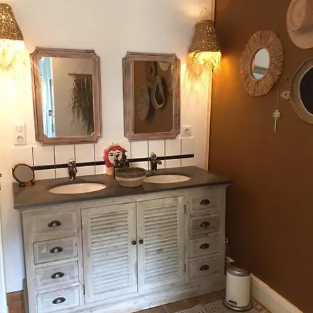 Grimm Проживание в семье