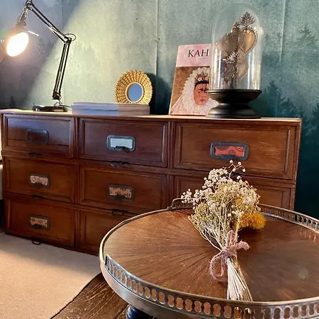 Grimm Проживание в семье