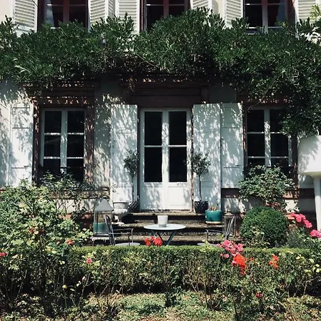 Grimm Проживание в семье